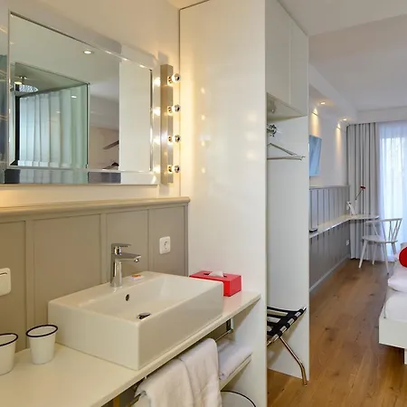 Hotel Der Kleine Hans - Gardels Basics Sankt Michaelisdonn